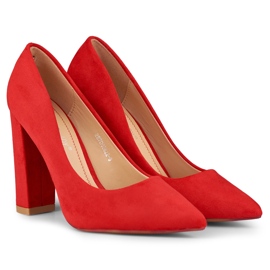 Rote Pumps an der Post 2