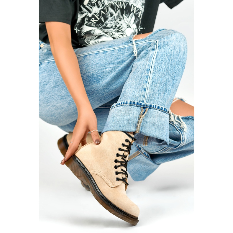 Beigefarbene Damen-Arbeiterstiefel aus Wildleder mit Schnürung 1