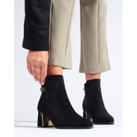 Klassische Stiefel aus schwarzem Wildleder von Shelovet 1