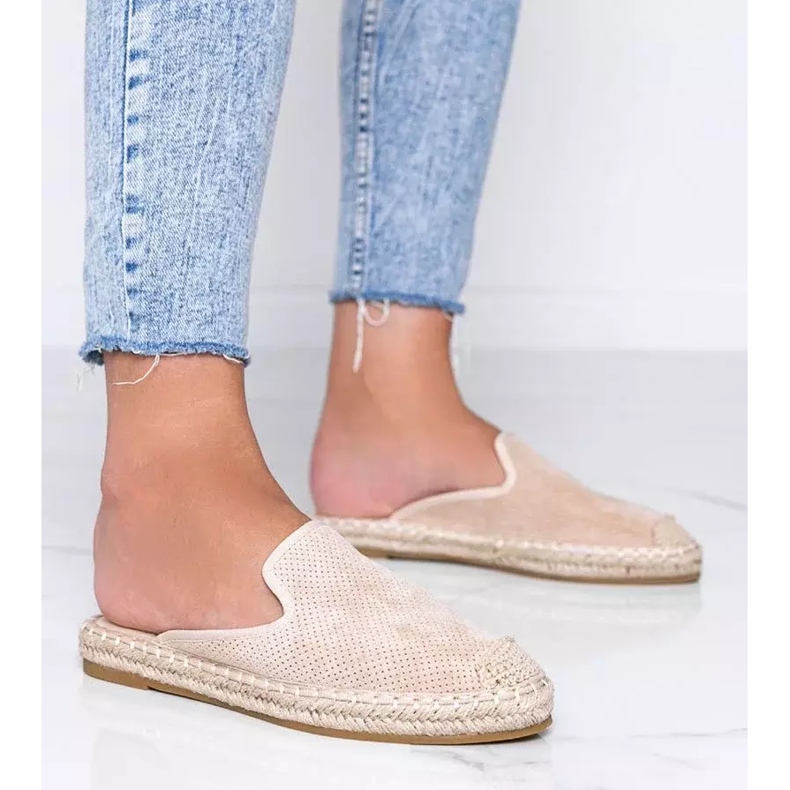 Kinshasa beige Flip-Flops mit aufgesetzter Vorderseite 1