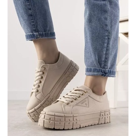 Beige Sneaker mit dicker Giselle-Sohle 1