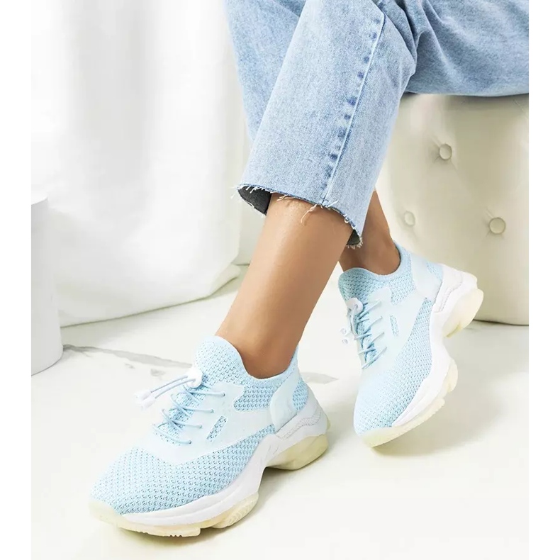 Blaue Barnes-Turnschuhe 2