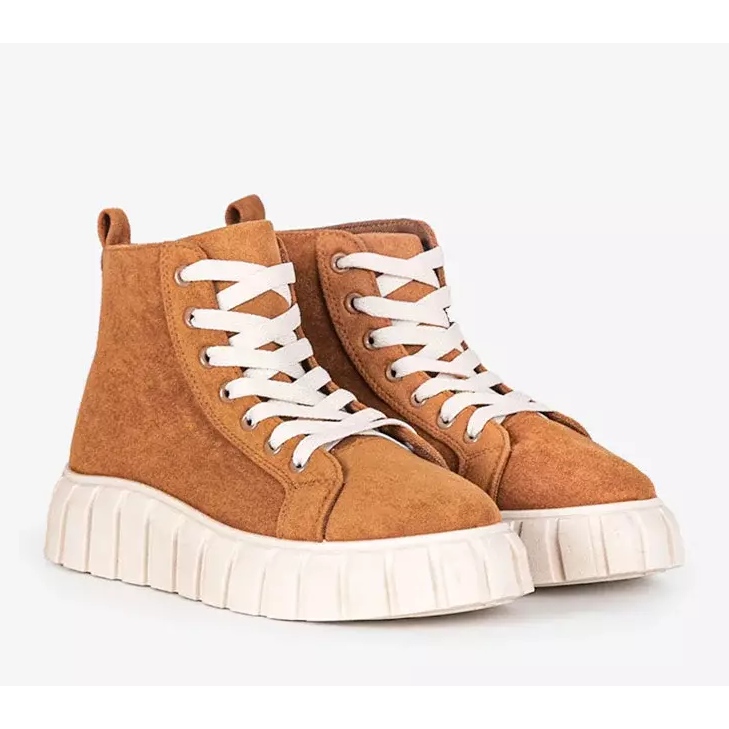 Christalbraune Turnschuhe 2