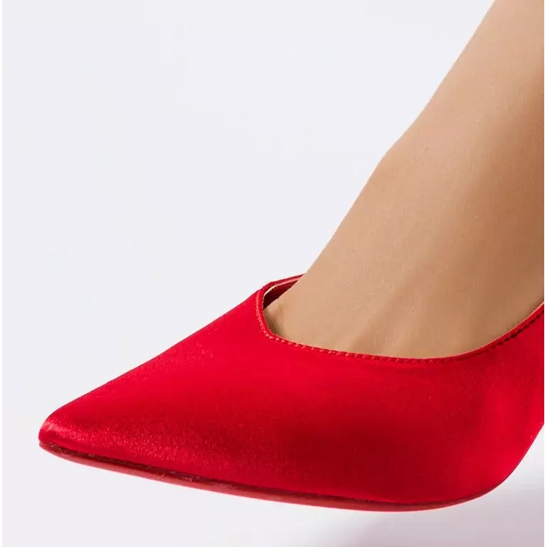 Rote Pumps mit Anneli-Bindung 2