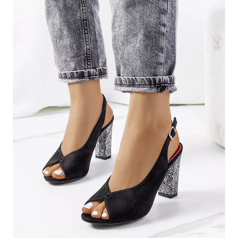 Schwarze Wildledersandalen von Bonnie 1