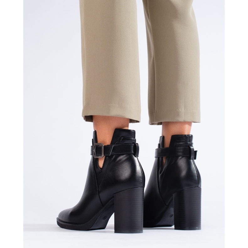 Schwarze klassische Cut-out-Stiefel für Damen von Shelovet 1