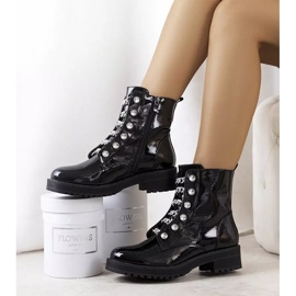 Schwarz lackierte Ibarra-Stiefel 2