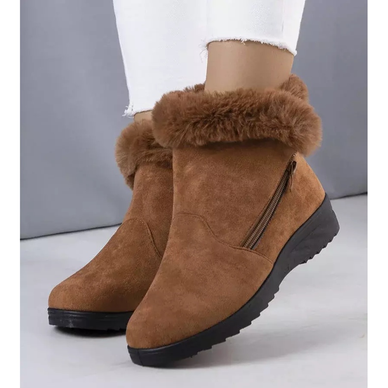 BM Braune, isolierte Schneestiefel mit Crina-Fell 1