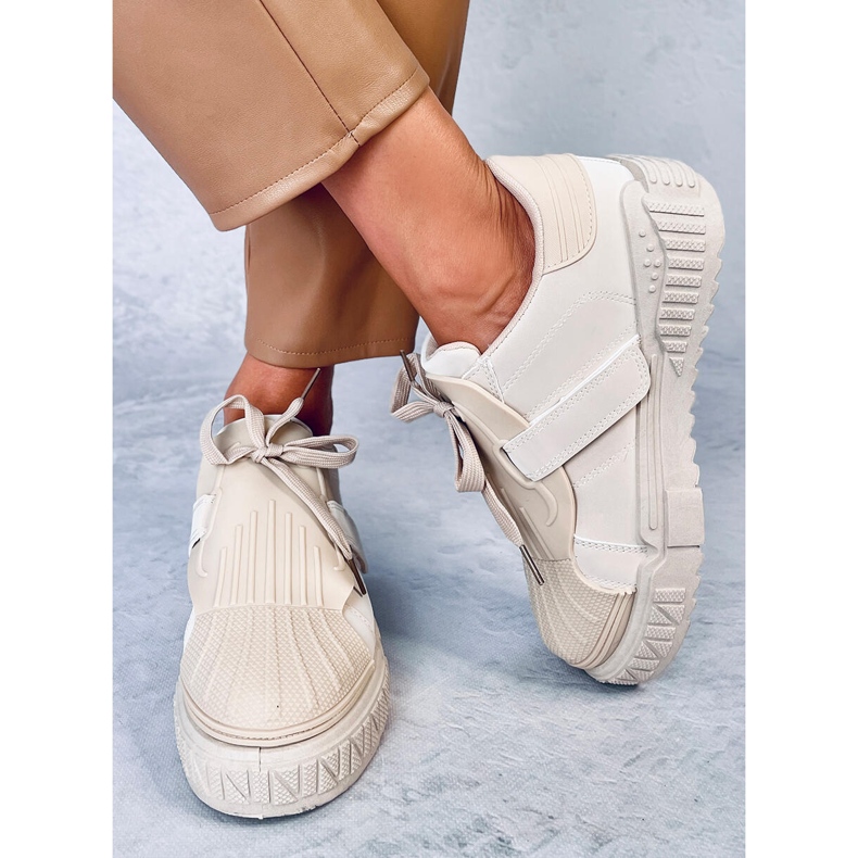 Melbo Beige Damenturnschuhe 2