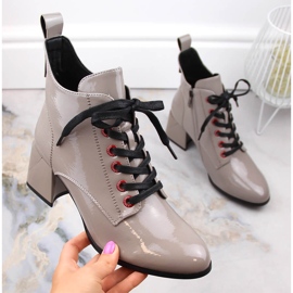 Lackierte taupefarbene Damenstiefel D&amp;A S.Barski Premium Collection MR870-66 beige 1