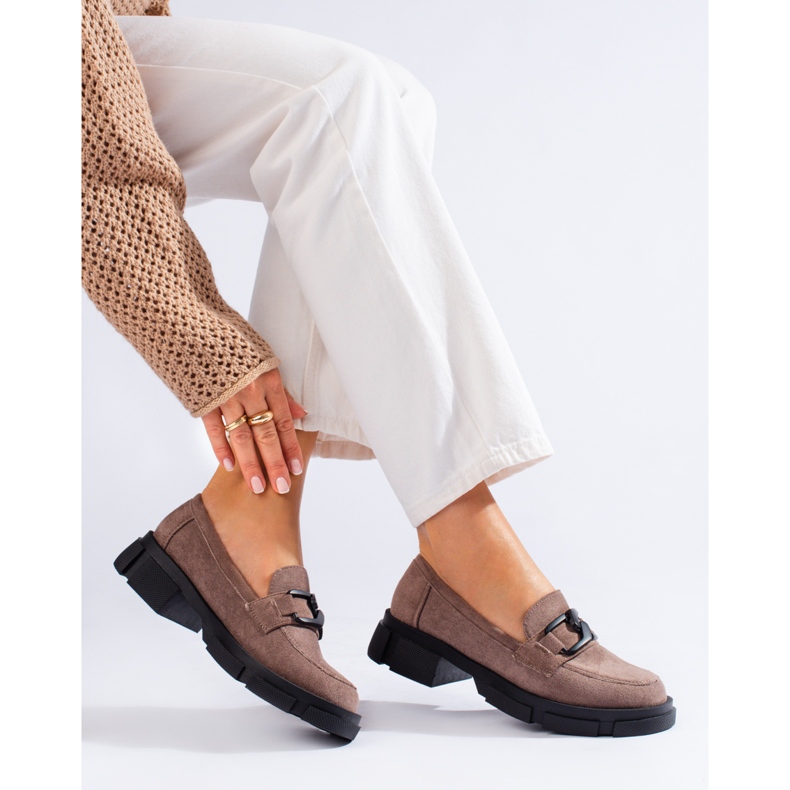 Dunkelbeige Wildleder-Loafer von Shelovet 1