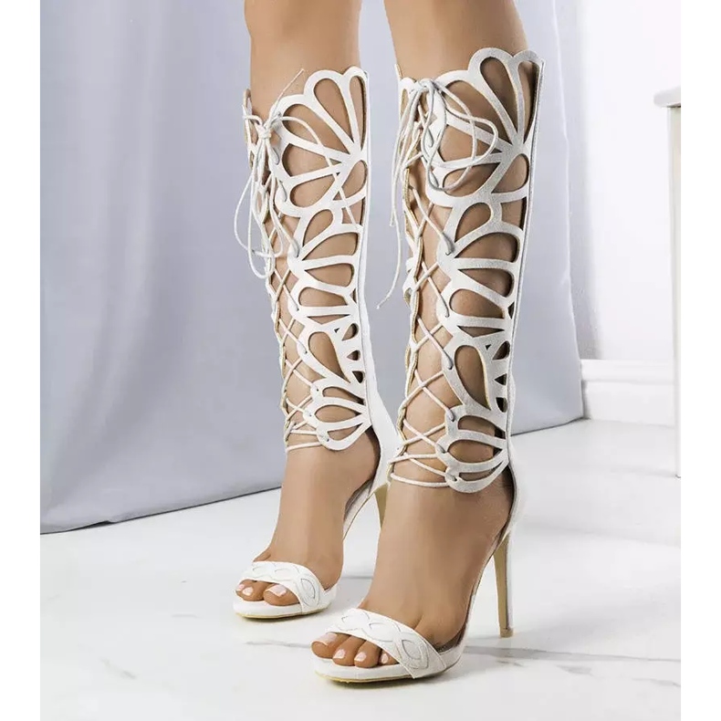 PA1 Graue Sandalen mit dekorativem Obermaterial von Julio 1