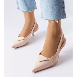 Beigefarbene Sandalen mit niedrigem Absatz von Labonté 1