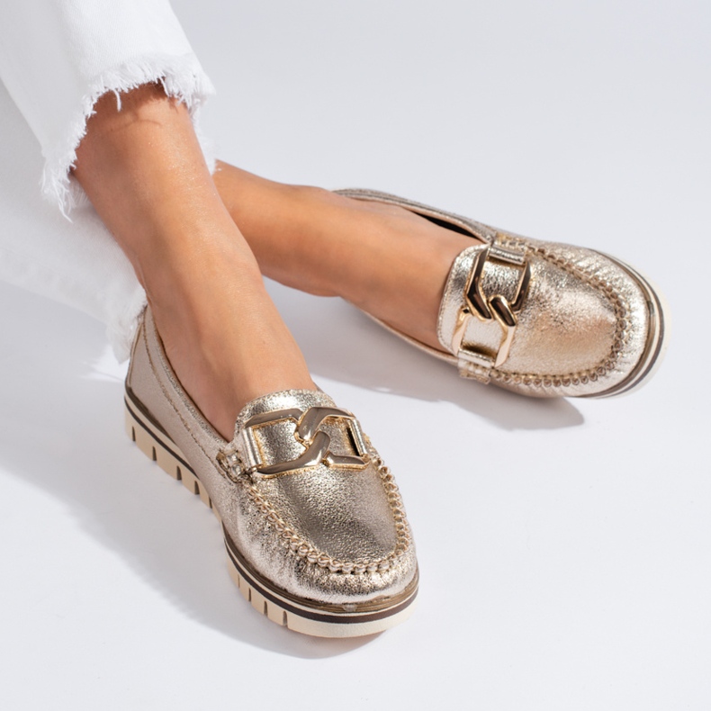 Goldene, bequeme Slipper mit Shelovet-Kette 1