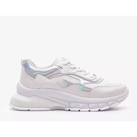 Weiße Sneaker auf dicker Kristen-Sohle 1