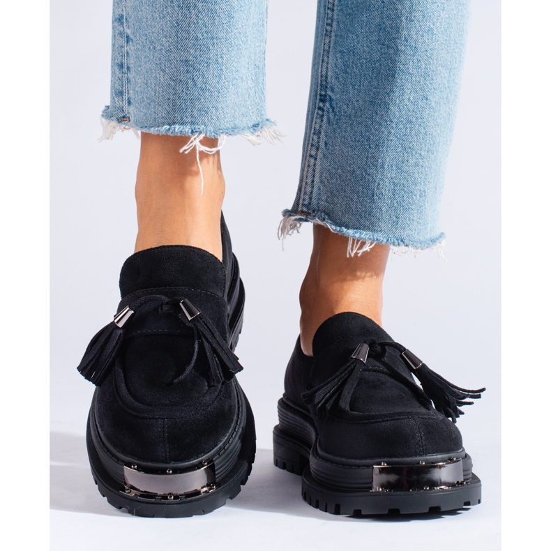 Schwarze Wildleder-Loafer mit Quasten von Shelovet 1