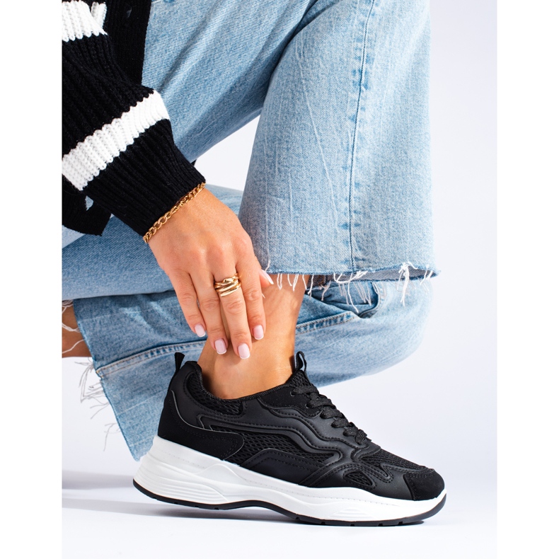 Schwarze Schnürsneaker für Damen von Shelovet 1