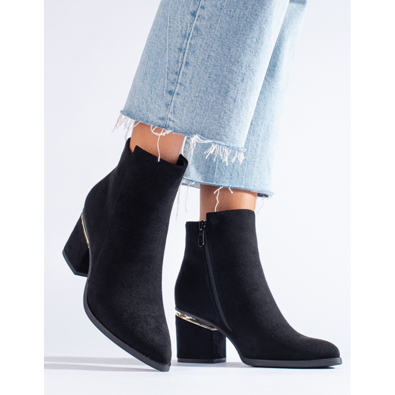 Schwarze Wildlederstiefel von Shelovet 1