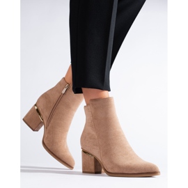 Beigefarbene Wildleder-Stiefeletten von Shelovet 1