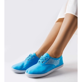 Blaue Sneakers mit Strasssteinen von Godfrey 2