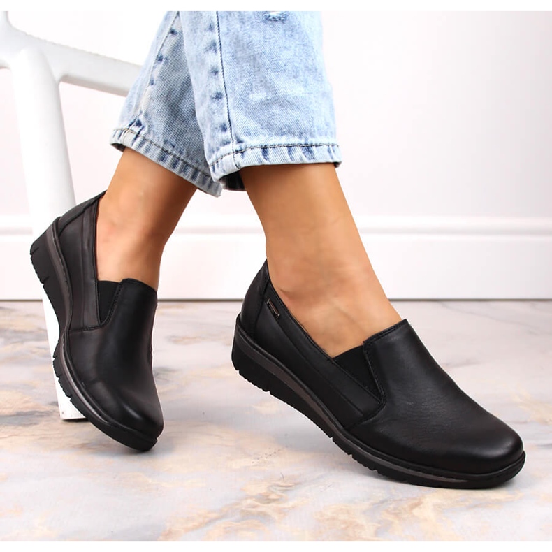 Damenschuhe aus Leder, Slipper schwarz Helios 350 2