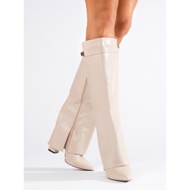 Cremefarbene Stiefel mit hohem Absatz und gerolltem Schaft von Shelovet beige 1