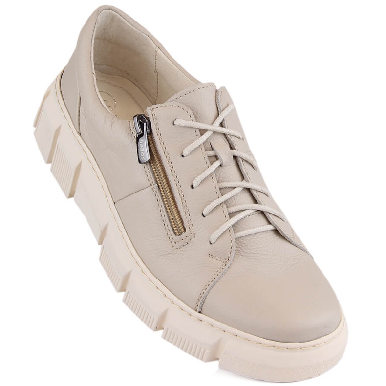 Bequeme Damen-Lederschuhe auf der Ecru-Plattform Helios 413.10 beige 1