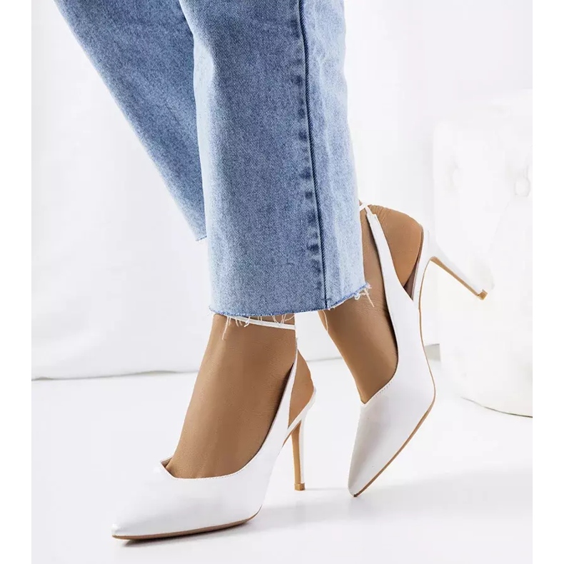 Beige Pumps mit Anneli-Bindung 1