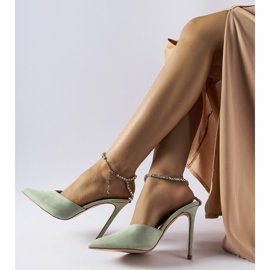 Grüne Claude-Flip-Flops mit hohen Absätzen und Strasssteinen 2