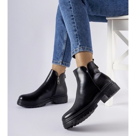 Schwarze isolierte Stiefel von Vinceza 2