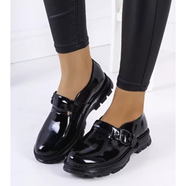 BM Schwarz lackierte Schuhe mit Ancel-Schnalle 1