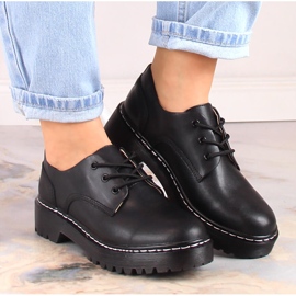Damen-Oxford-Schuhe aus schwarzem Leder Filippo GLN441 3