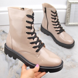 Isolierte Damenstiefel aus Lackleder, Beige, Vinceza 58153 1