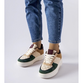 Beige-grüne Sneaker auf der Celso-Plattform 1