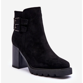 Wildleder-Stiefeletten mit hohem Absatz in Schwarz von Makeline 1