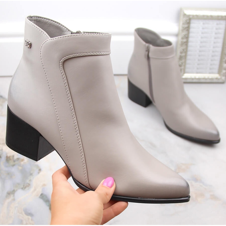 Isolierte Damenstiefel mit hohen Absätzen, grau Sergio Leone BT633 1