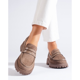Beige Wildleder-Loafer für Damen von Shelovet 1