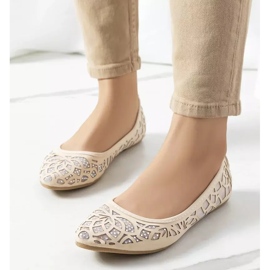 PA1 Durchbrochene Ballerinas in Lavarin-Beige 1