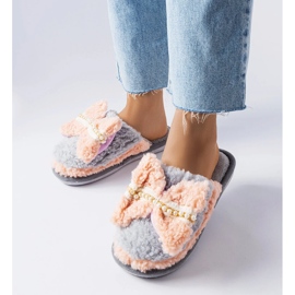 Graue und rosa Hausschuhe mit Schleife 1