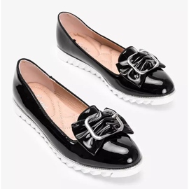 Schwarz lackierte Loafer mit Nemesise-Schleife 2