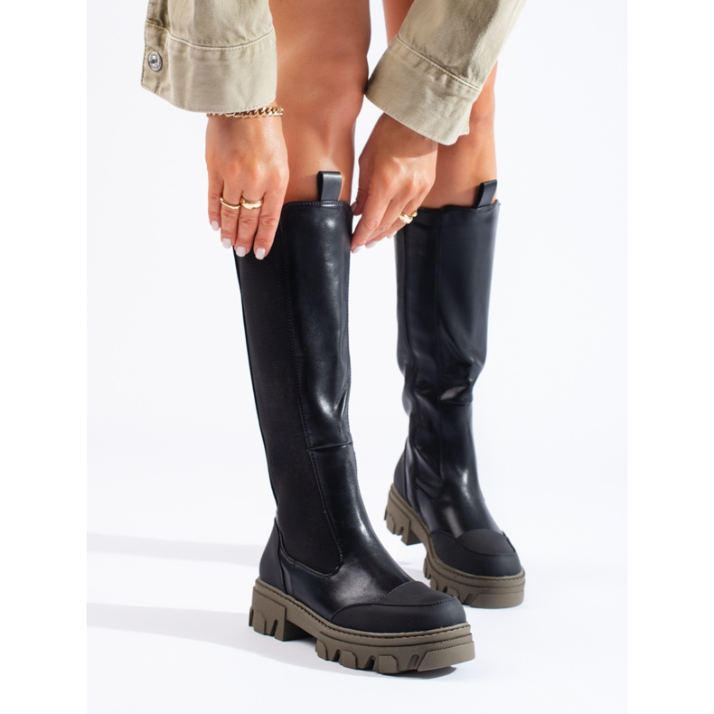 Schwarze Stiefel mit flexiblem Shelovet-Obermaterial 1