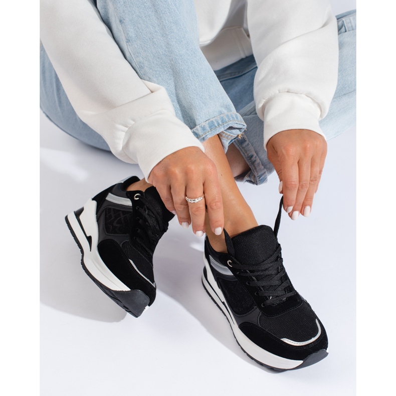 Schwarze Damen-Sneaker mit weißem Shelovet-Einsatz 1