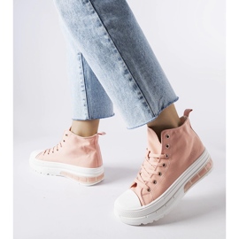 Rosa Quiet-High-Top-Sneaker 1