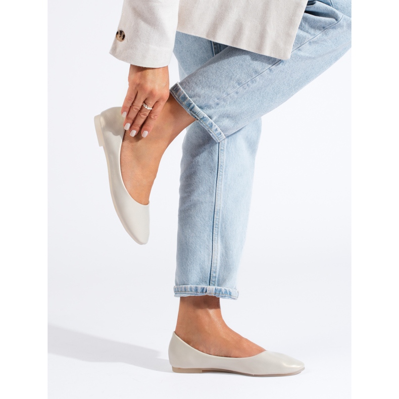 Beige Ballerinas für Damen aus Öko-Leder Shelovet 1