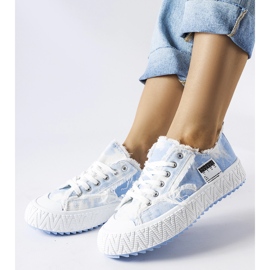 Inna Rosa Sneaker mit Abschürfungen von Safiy 1