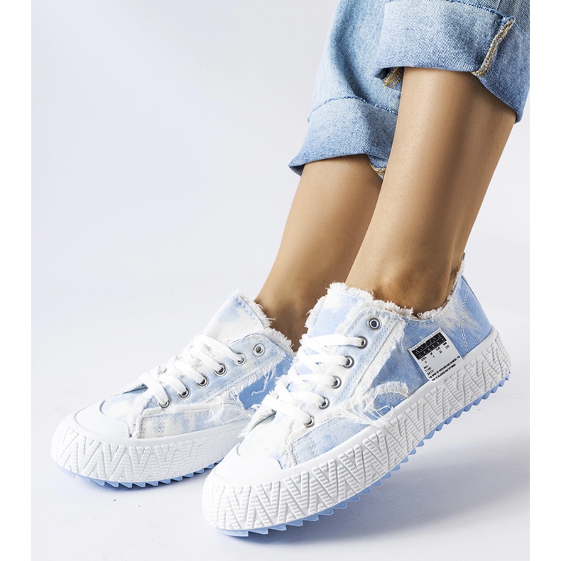 Inna Rosa Sneaker mit Abschürfungen von Safiy 1