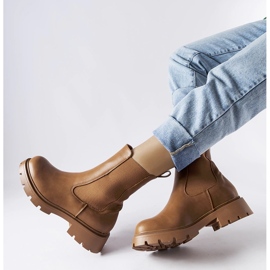 Braune, hohe Chelsea-Stiefel zum Hineinschlüpfen von Verones 1