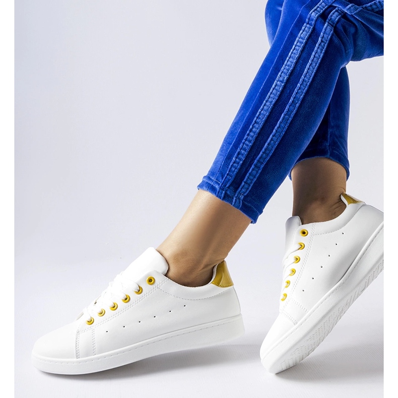 Weiße Bushnell-Sneaker mit gelben Akzenten 1