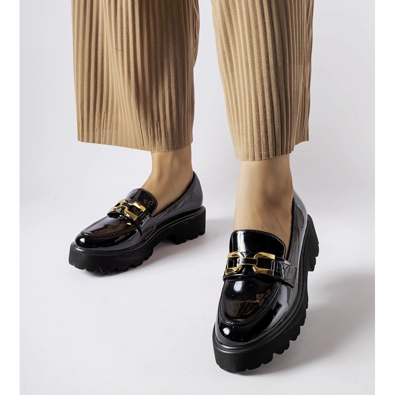 Inna Schwarze Clay-Lackschuhe 1