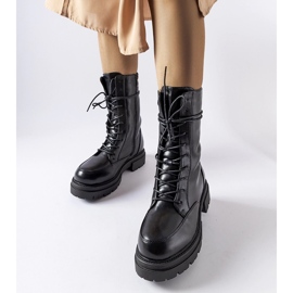 Schwarze isolierte Juin-Stiefel 1